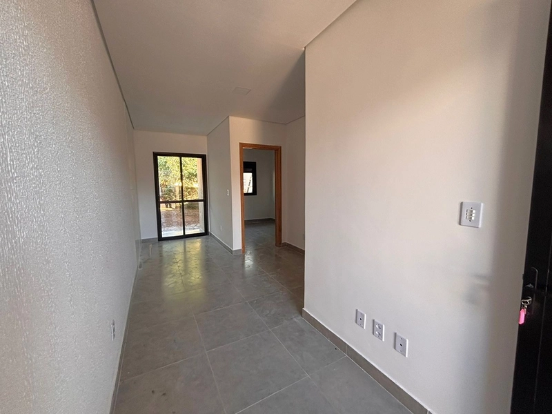 Casa 2 dormitórios com pátio no bairro Mato Alto: 3ª foto da galeria de imagens do imóvel