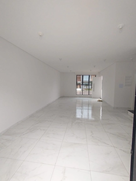 Sobrado moderno em condomínio, conforto e ótima localização!: 4ª foto da galeria de imagens do imóvel