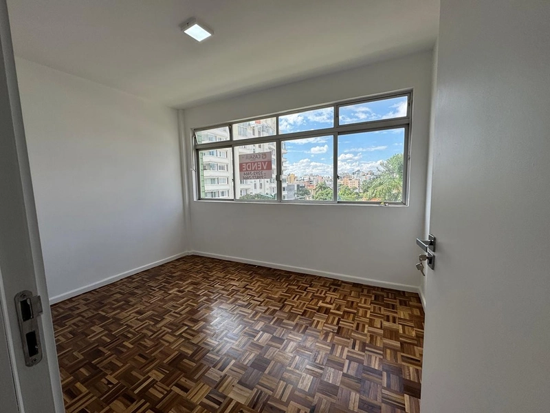 APARTAMENTO ESPAÇOSO VILA IZABEL CURITIBA: 6ª foto da galeria de imagens do imóvel
