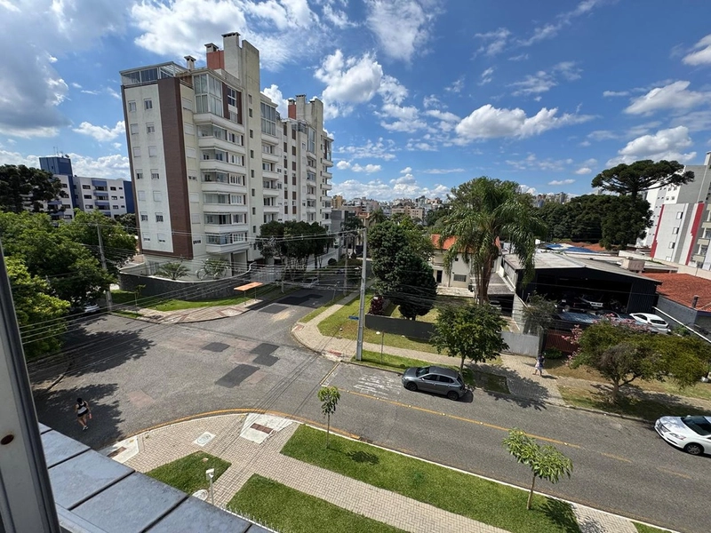 APARTAMENTO ESPAÇOSO VILA IZABEL CURITIBA: 2ª foto da galeria de imagens do imóvel