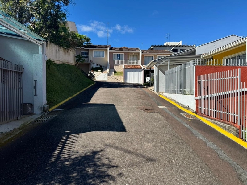 SOBRADO CENTRO DE CAMPO LARGO CONDOMÍNIO FECHADO: 12ª foto da galeria de imagens do imóvel