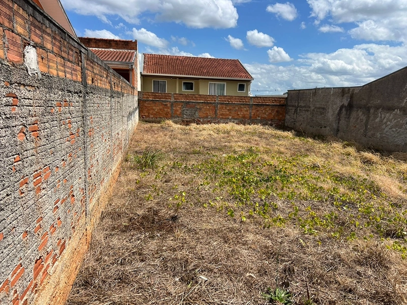 TERRENO PRÓXIMO AO CENTRO: 4ª foto da galeria de imagens do imóvel