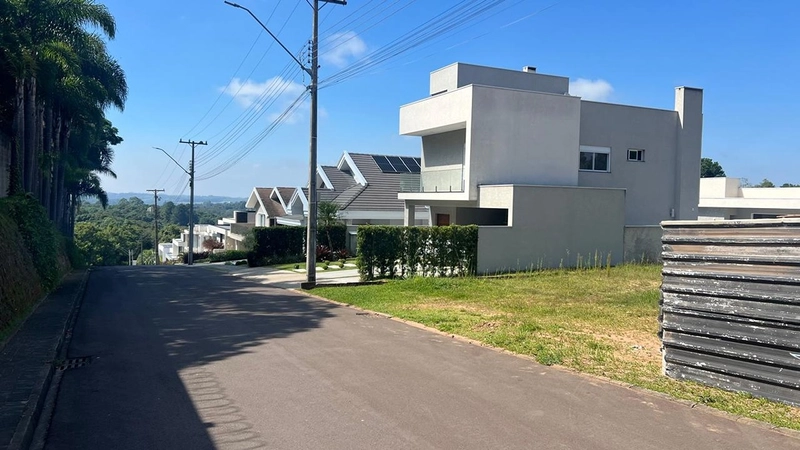 Terreno em condomínio com 511m² e ótima topografia!: 6ª foto da galeria de imagens do imóvel