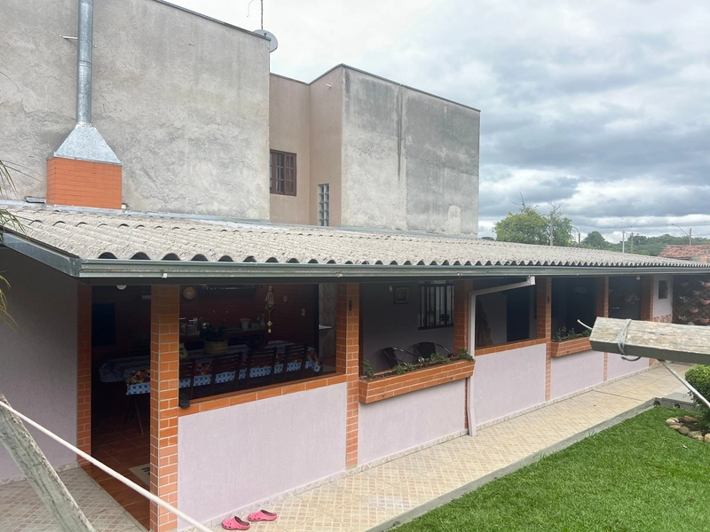 Casa ampla no centro de Campo Largo com quintal e churrasqueira!: 24ª foto da galeria de imagens do imóvel