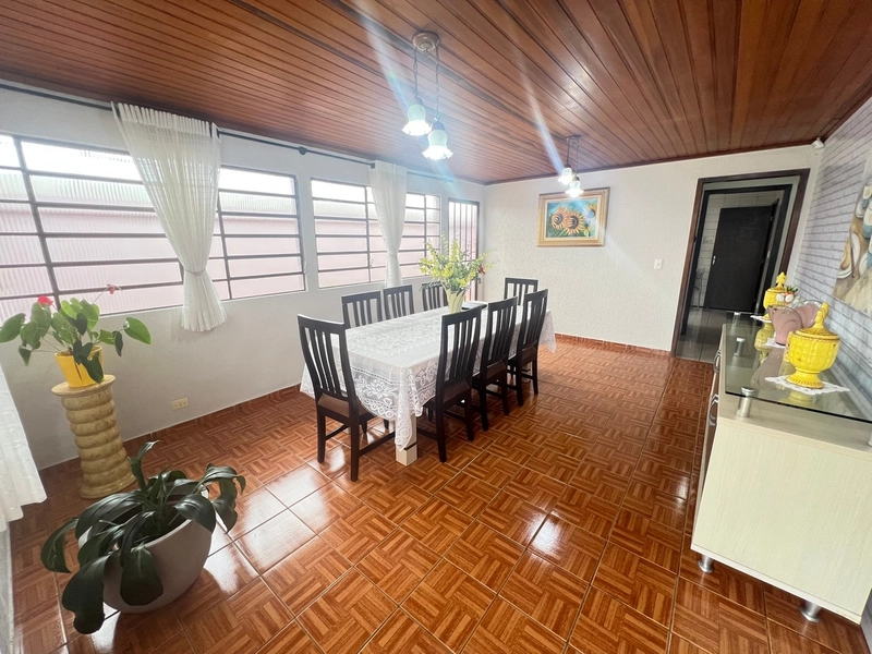 Casa ampla no centro de Campo Largo com quintal e churrasqueira!: 18ª foto da galeria de imagens do imóvel
