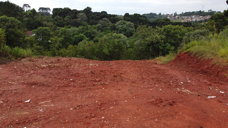 TERRENO ESPAÇOSO - 4 FRAÇÕES: 13ª foto da galeria de imagens do imóvel