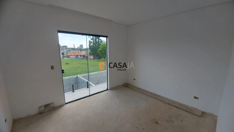 Sobrado de Alto Padrão a 5 Min do Centro – Entrada Parcelada e FGTS!: 13ª foto da galeria de imagens do imóvel