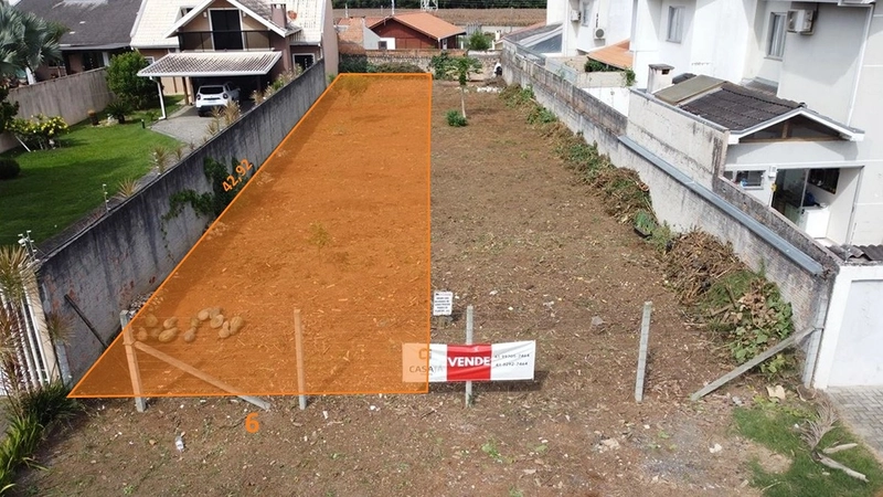 Terreno à venda com localização privilegiada!: 2ª foto da galeria de imagens do imóvel