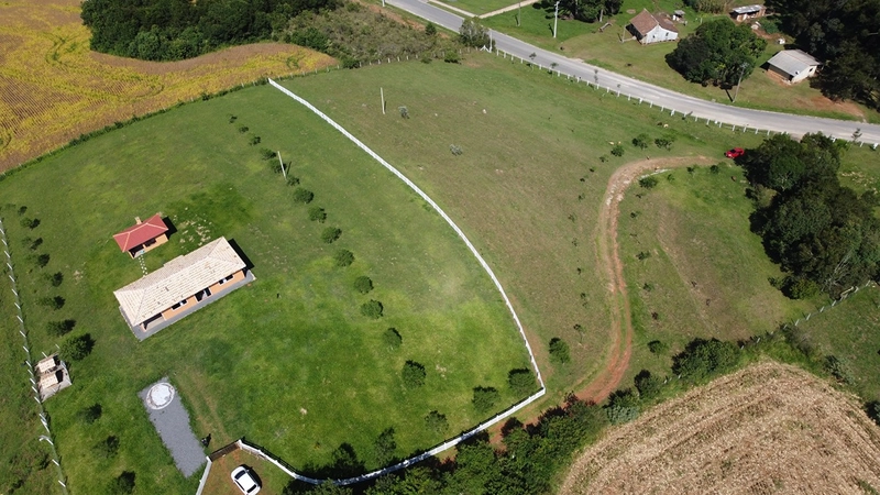 CHÁCARA FRENTE PARA ASFALTO, LINDA VISTA, POMAR, 100% ÁREA ABERTA E APROVEITADA: 2ª foto da galeria de imagens do imóvel