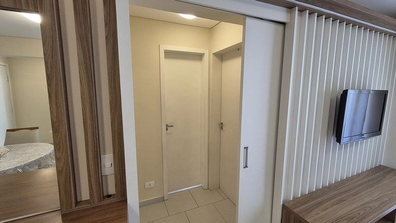 APARTAMENTO DO LADO DO PARQUE, CENTRO DA CIDADE: 11ª foto da galeria de imagens do imóvel