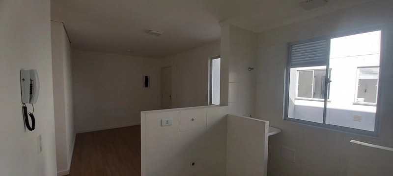 Apartamento á venda em Condomínio Clube: 2ª foto da galeria de imagens do imóvel