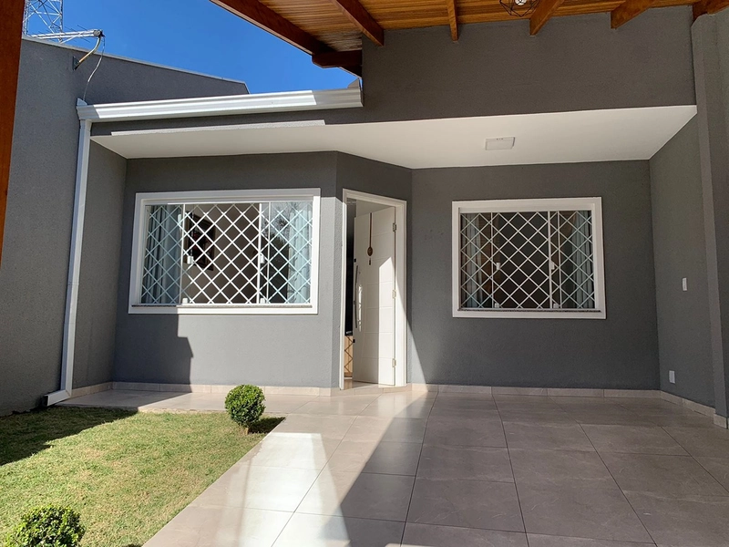 Casa à venda com excelente acabamento e semi-mobiliada.: 2ª foto da galeria de imagens do imóvel