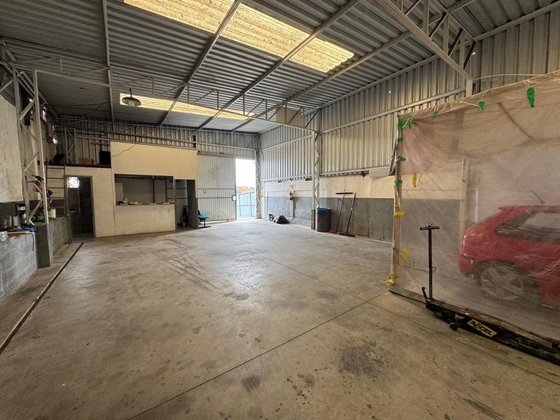 CASA, BARRACÃO TERRENO AMPLO: 18ª foto da galeria de imagens do imóvel