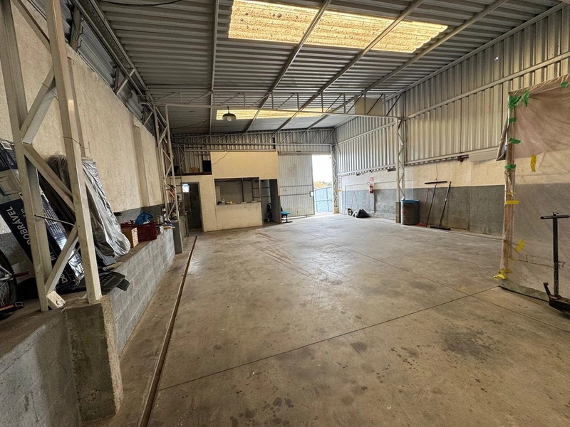 CASA, BARRACÃO TERRENO AMPLO: 16ª foto da galeria de imagens do imóvel