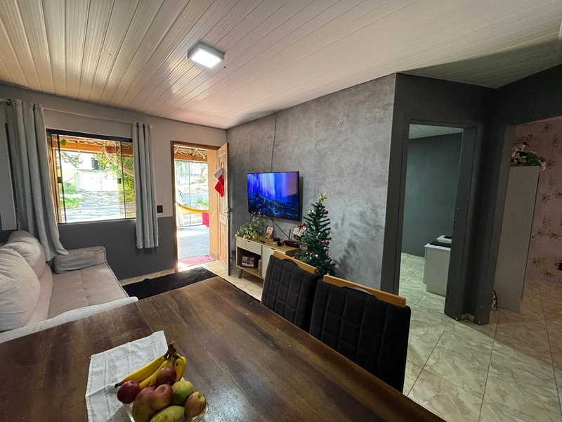 CASA COM ESPAÇO DE TERRENO - ACEITA FINANCIAMENTO: 6ª foto da galeria de imagens do imóvel