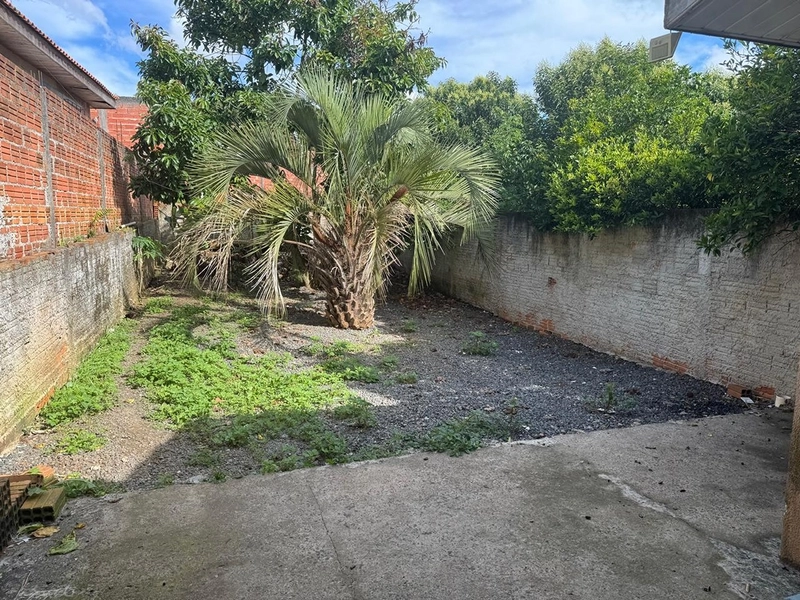 CASA COM ESPAÇO DE TERRENO - ACEITA FINANCIAMENTO: 12ª foto da galeria de imagens do imóvel