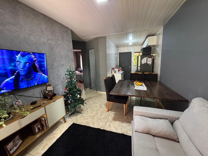 CASA COM ESPAÇO DE TERRENO - ACEITA FINANCIAMENTO: 5ª foto da galeria de imagens do imóvel