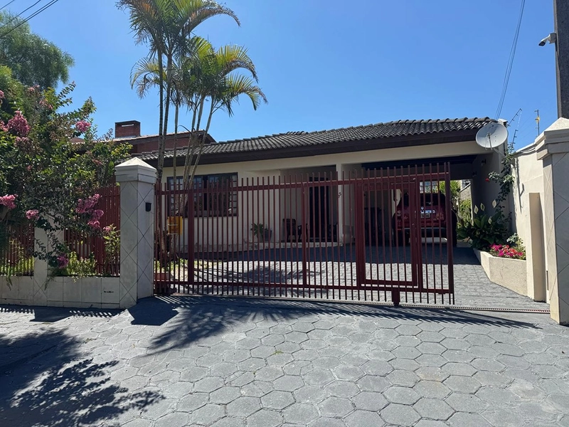 CASA E TERRENO ESPAÇOSO VILA BANCÁRIA: 3ª foto da galeria de imagens do imóvel