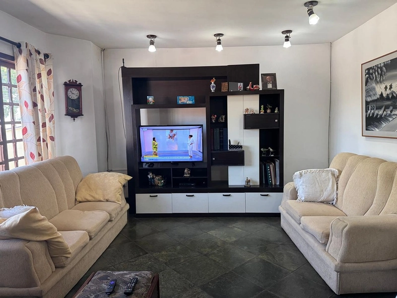 CASA E TERRENO ESPAÇOSO VILA BANCÁRIA: 5ª foto da galeria de imagens do imóvel