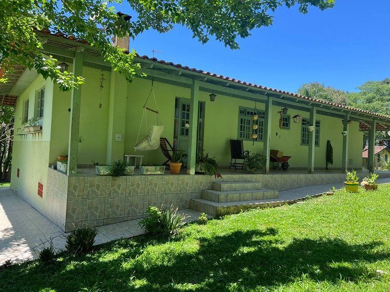 Refúgio perfeito com rio, tanques e natureza exuberante - venha conhecer!: 3ª foto da galeria de imagens do imóvel