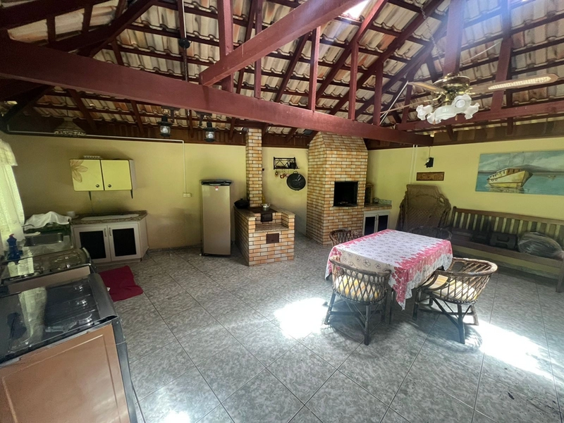 Refúgio perfeito com rio, tanques e natureza exuberante - venha conhecer!: 4ª foto da galeria de imagens do imóvel