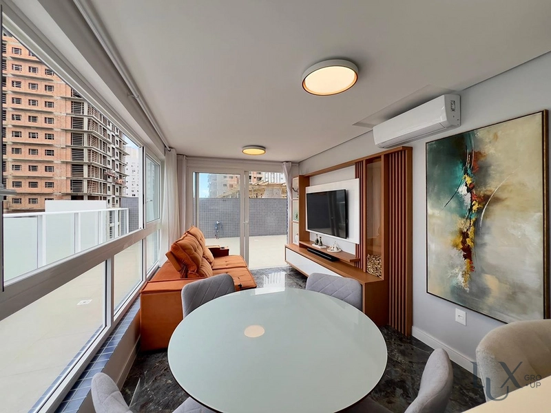 APTO COM TERRAÇO 1 QUADRA DO MAR: 3ª foto da galeria de imagens do imóvel