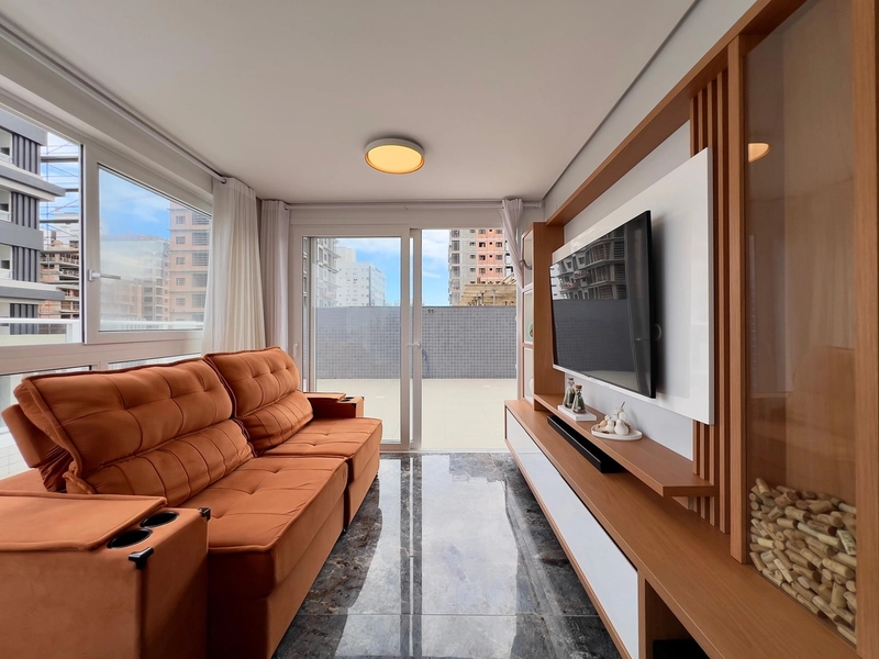 APTO COM TERRAÇO 1 QUADRA DO MAR: 8ª foto da galeria de imagens do imóvel