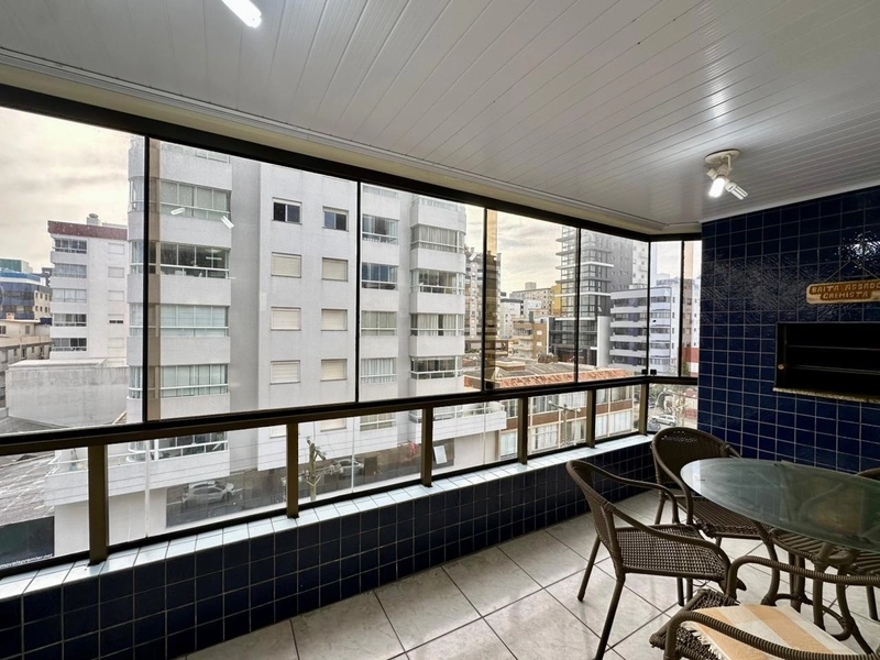 APARTAMENTO COM SACADA DE FRENTE!: 2ª foto da galeria de imagens do imóvel