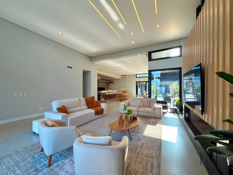 CASA À VENDA EM ATLÂNTIDA FRENTE LAGO: 3ª foto da galeria de imagens do imóvel