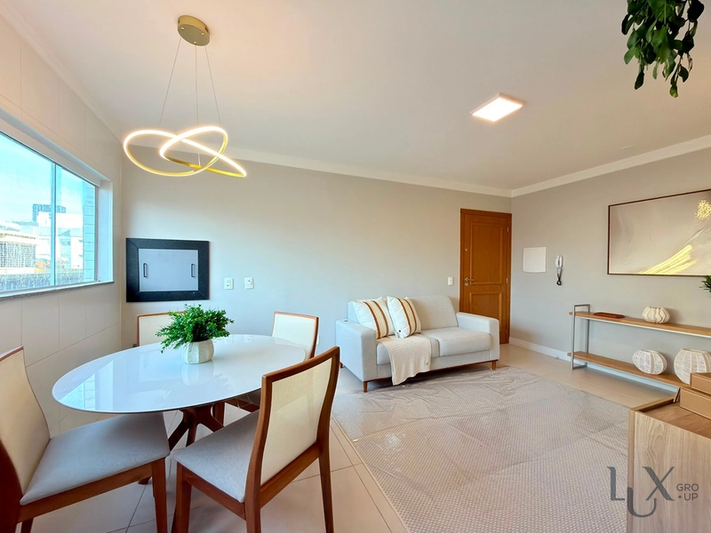 APARTAMENTO PERTINHO DO MAR: 1ª foto da galeria de imagens do imóvel