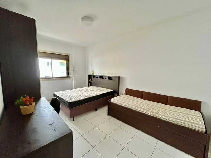 APARTAMENTO  COM VISTA ETERNA PARA O MAR: 22ª foto da galeria de imagens do imóvel