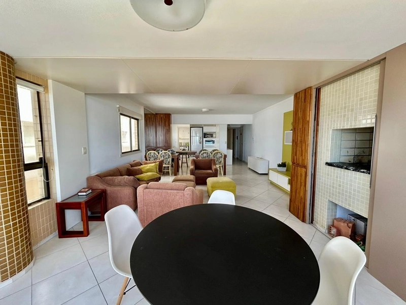 APARTAMENTO  COM VISTA ETERNA PARA O MAR: 7ª foto da galeria de imagens do imóvel