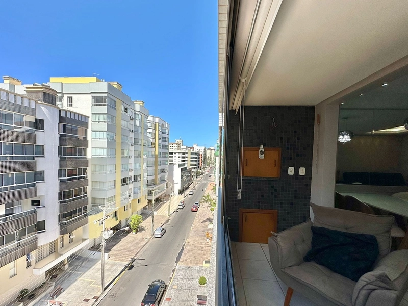 AMPLO 3 DORMITÓRIOS A 2 QUADRAS DO MAR: 5ª foto da galeria de imagens do imóvel