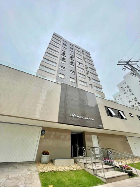 Localização nobre, junto à avenida Ubirajara e praça Luterana: 1ª foto da galeria de imagens do imóvel