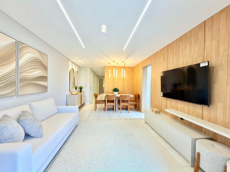 APARTAMENTO À VENDA COM VISTA PARA O MAR: 1ª foto da galeria de imagens do imóvel