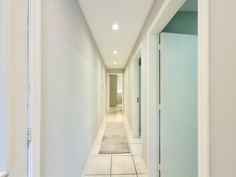 APARTAMENTO À VENDA COM VISTA PARA O MAR: 18ª foto da galeria de imagens do imóvel