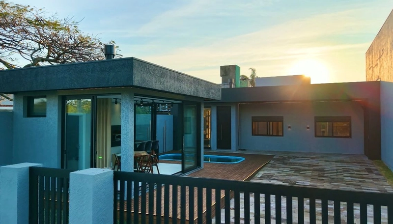 CASA A VENDA: 1ª foto da galeria de imagens do imóvel