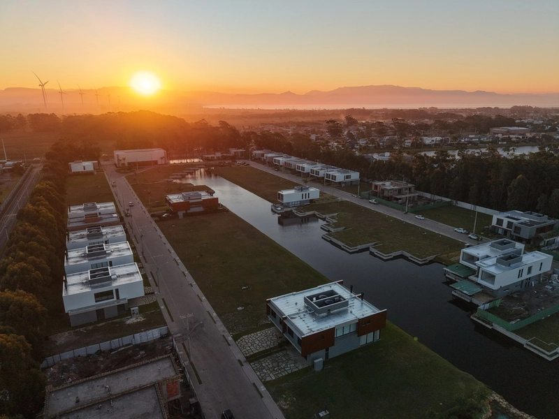 CONDOMÍNIO AMANÁ SEU REFÚGIO EM ATLÂNTIDA  CASA À BEIRA DO LAGO: 38ª foto da galeria de imagens do imóvel