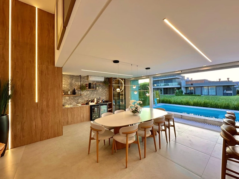 CASA TERREA BEIRA LAGO EM CONDOMINIO DE LUXO!!!: 7ª foto da galeria de imagens do imóvel