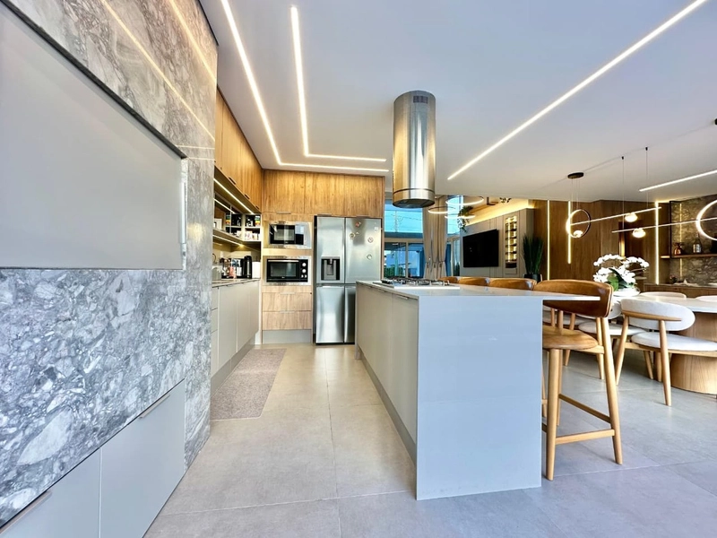 CASA TERREA BEIRA LAGO EM CONDOMINIO DE LUXO!!!: 10ª foto da galeria de imagens do imóvel