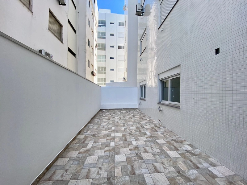 Terraço junto a praça e av. central: 14ª foto da galeria de imagens do imóvel