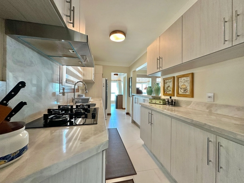 APARTAMENTO À VENDA COM VISTA PARA MAR, APENAS UM APTO POR ANDAR: 12ª foto da galeria de imagens do imóvel