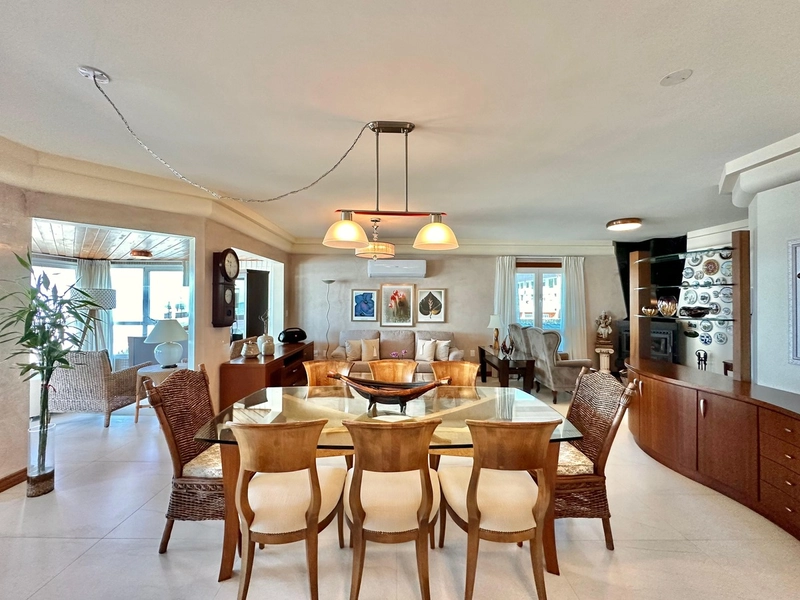APARTAMENTO À VENDA COM VISTA PARA MAR, APENAS UM APTO POR ANDAR: 7ª foto da galeria de imagens do imóvel