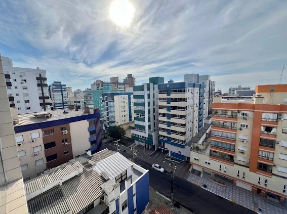 AMPLO APARTAMENTO NO CORAÇÃO DE CAPÃO DA CANOA: 12ª foto da galeria de imagens do imóvel