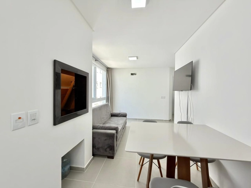 APARTAMENTO À VENDA,  TODO MOBILIADO, SACADA DE LATERAL À VENDA!!!: 3ª foto da galeria de imagens do imóvel