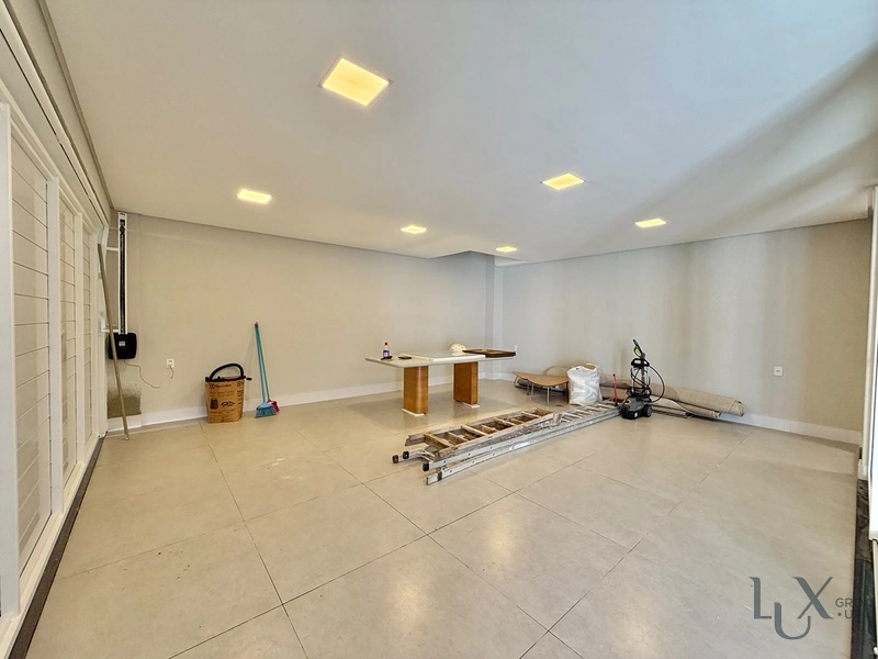 CASA DE ESQUINA À VENDA EM CAPÃO DA CANOA! : 16ª foto da galeria de imagens do imóvel