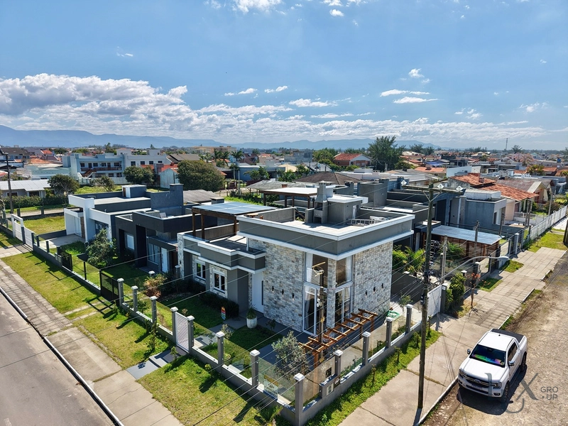 CASA DE ALTO PADRÃO À VENDA EM CAPÃO DA CANOA!: 36ª foto da galeria de imagens do imóvel