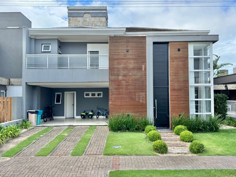Sobrado de alto padrão: 3ª foto da galeria de imagens do imóvel
