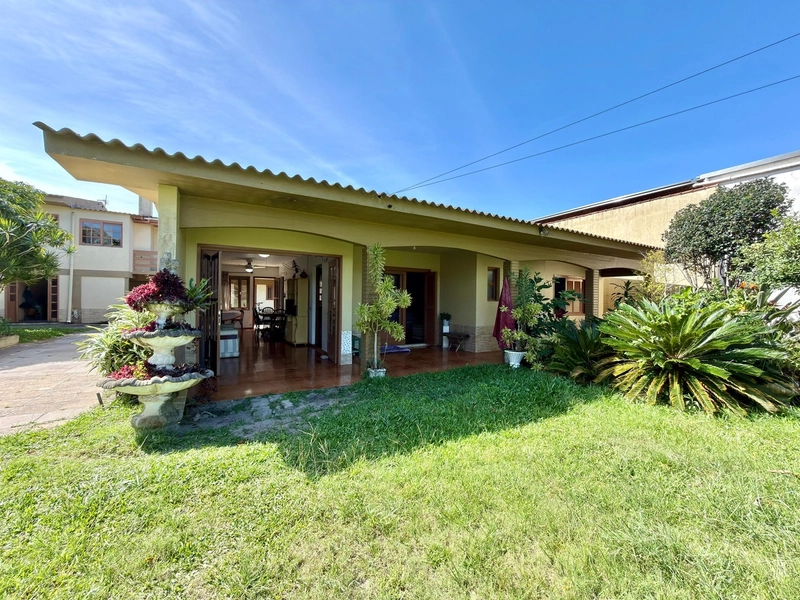 CASA A VENDA EM ATLÂNTIDA/XANGRI-LÁ: 1ª foto da galeria de imagens do imóvel