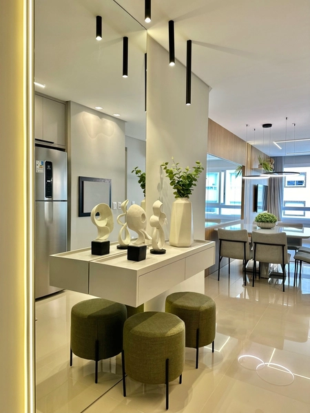 DECORADO JUNTO A PRAÇA COM PISCINA: 6ª foto da galeria de imagens do imóvel